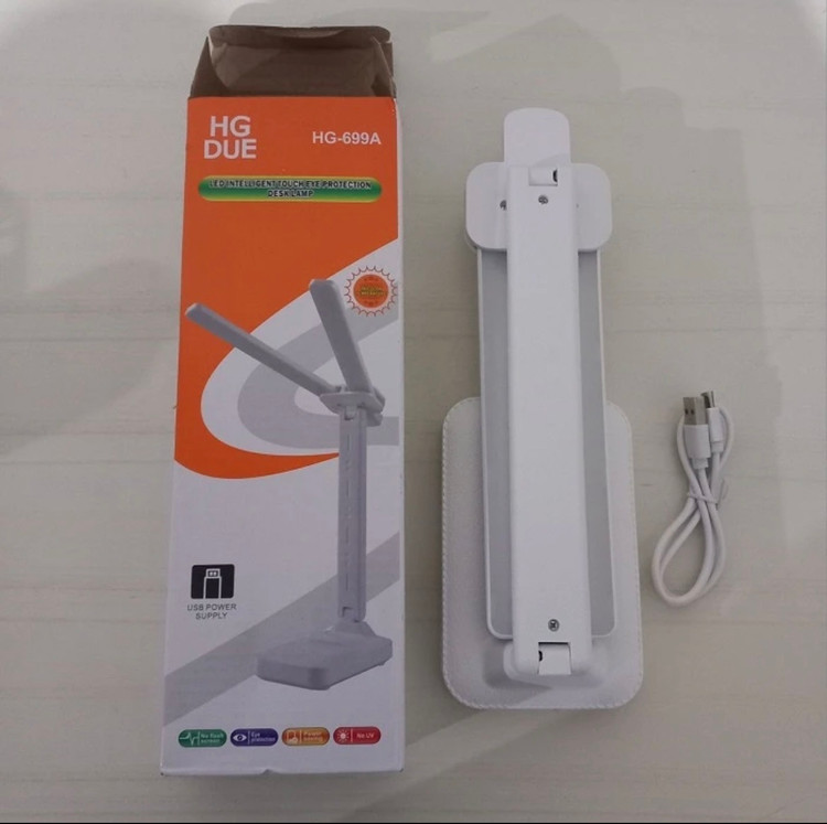 چراغ مطالعه HG 6۹۹ A شارژی کم مصرف ( کلید لمسی)